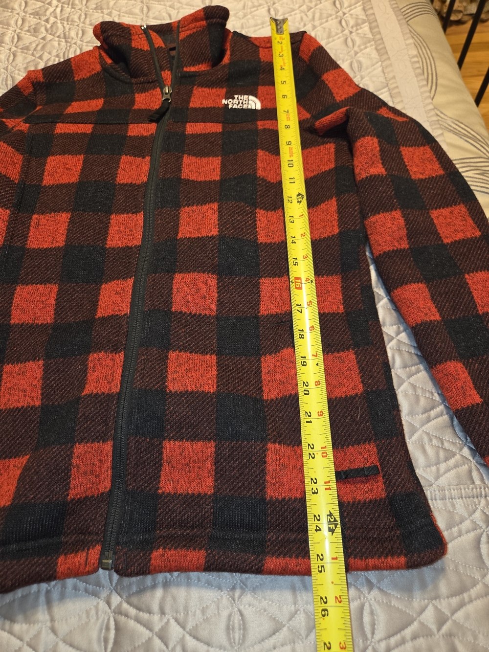 The North Face Women’s Red & Black Buffalo Plaid Fleece Jacket - Picture 10 of 12